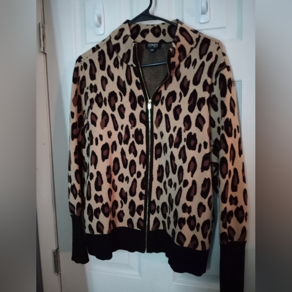 Jones New York Leopard Print Zip Up sweater Jacket